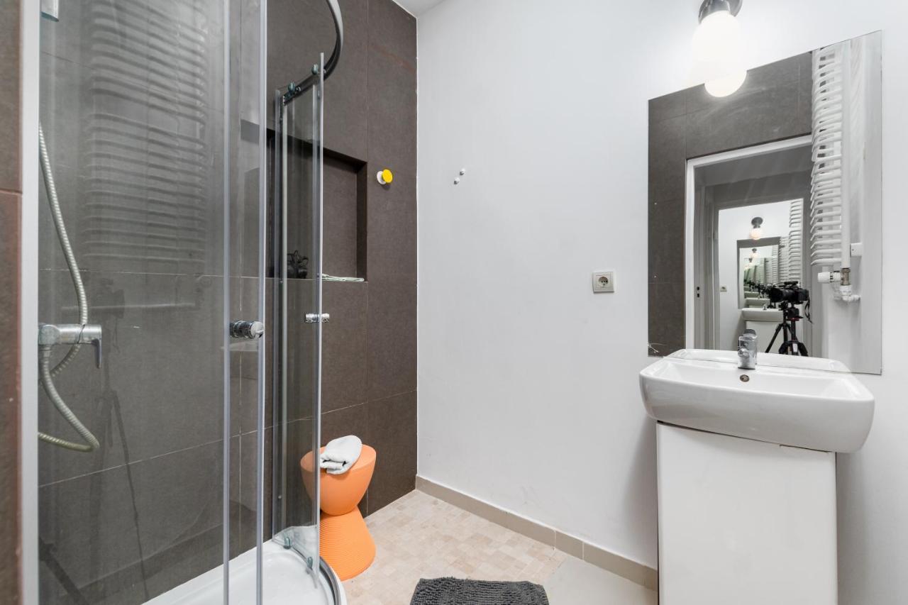Bialobrzeska 30 By Homeprime Warsaw Ngoại thất bức ảnh